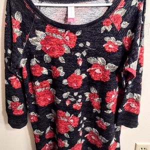 New, never worn, very soft knit top